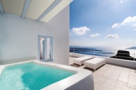 Honeymoon Jacuzzi Suite