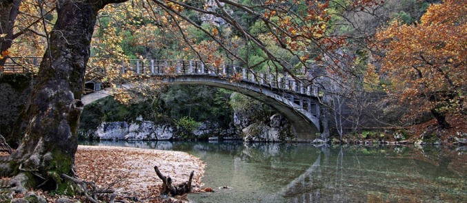 Voidomatis river: A walk along its crystal clear waters in the region of Epirus