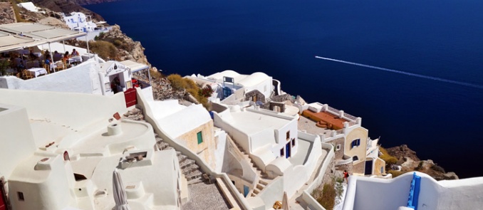 When the German Spiegel was acquainted with the island of Santorini!