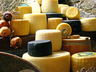 Naxos cheese making: This is where taste meets with tradition