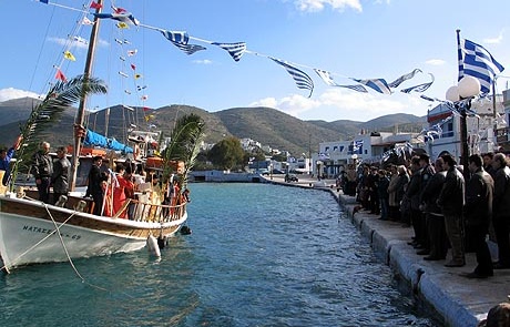 Epiphany in Greece: Blessing the waters of the country