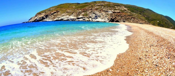 Zorkos beach in Andros: a summer gem in Greece